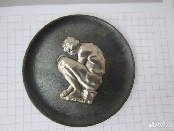 Настольная медаль.Скульптура