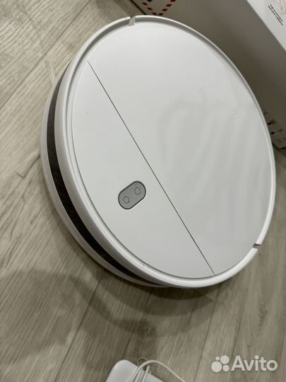 Робот-пылесос Mi Robot Vacuum-Mop Essential
