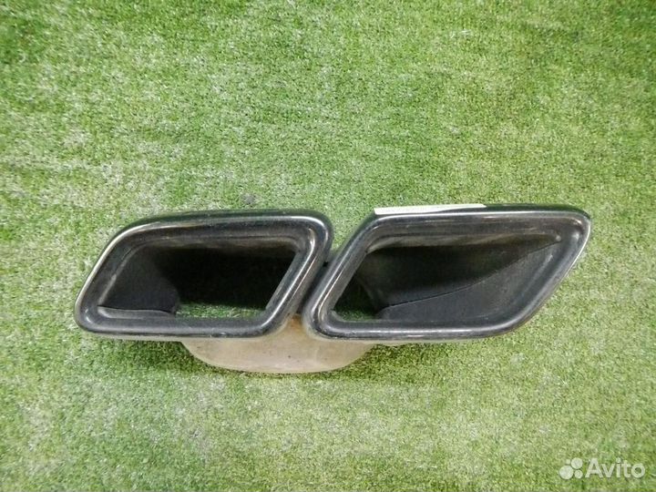 Насадка глушителя левая Mercedes C W205 (2014-2021