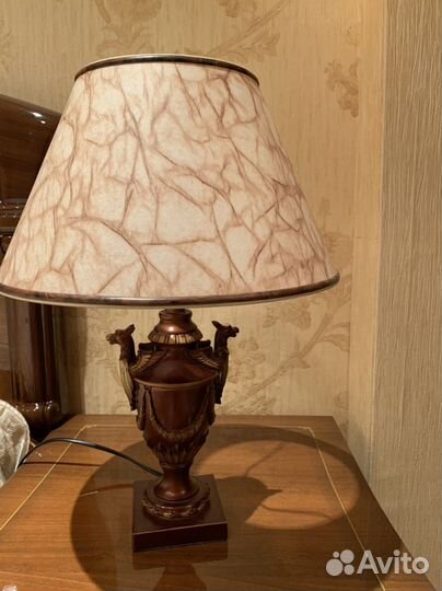 Лампа настольная