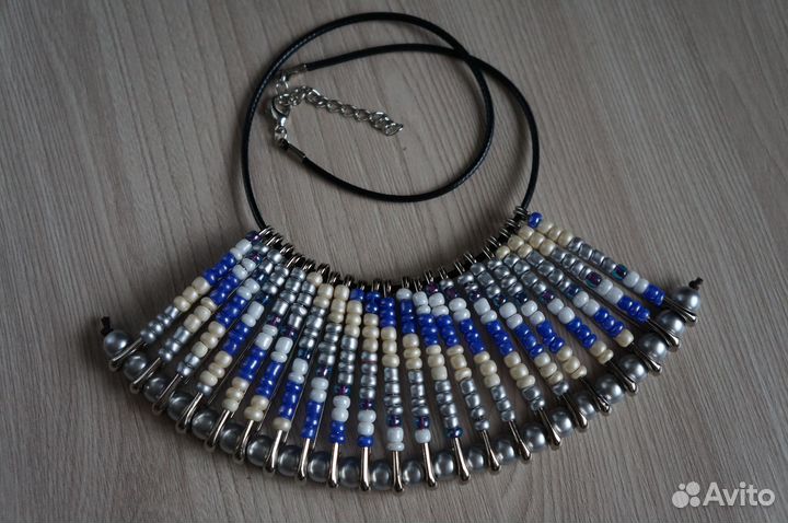 Ожерелье из бисера