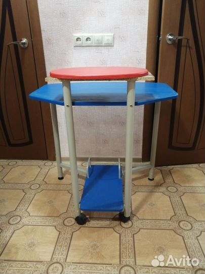 Подставка-столик