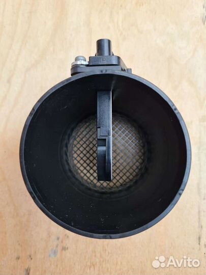 Датчик расхода воздуха 06J906461D Audi A4 A5 Q5