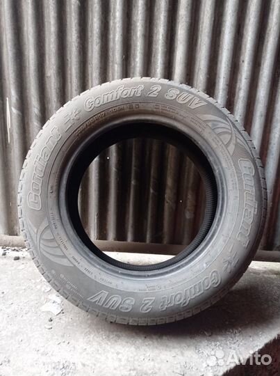 Шины 225 65 17 летние бу