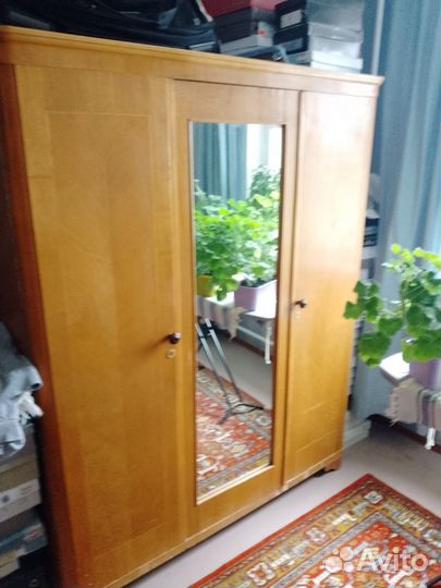 Шкаф для одежды бу