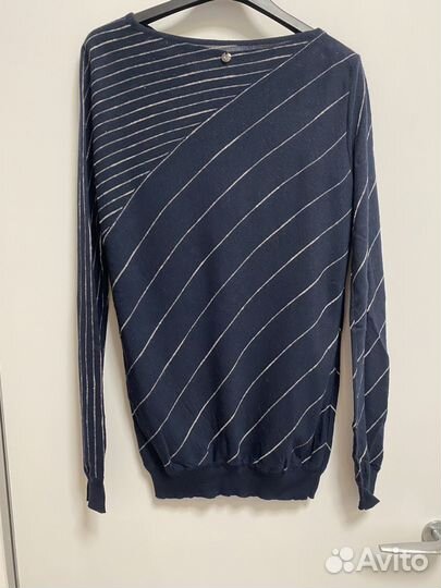 Свитер женский