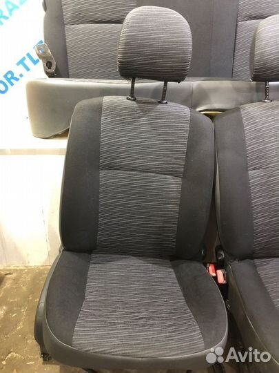 Сиденье renault sandero 1 1.6 мт