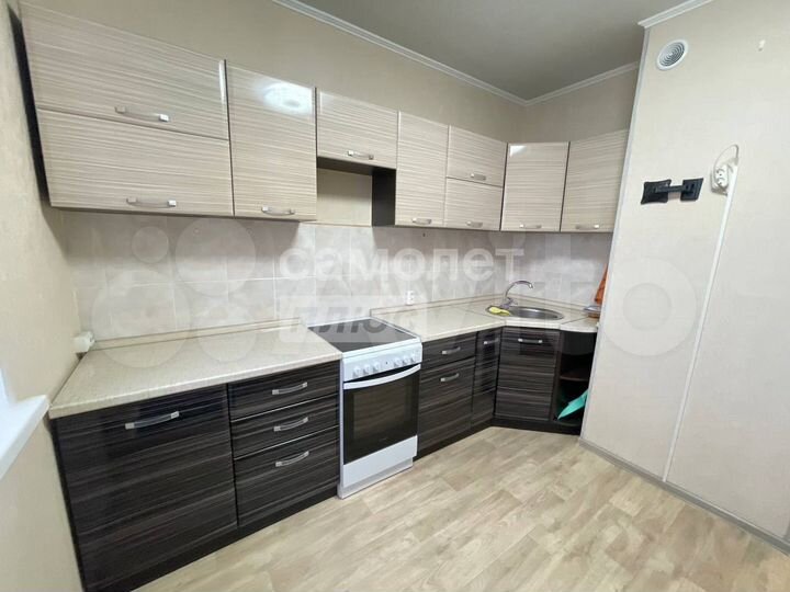 2-к. квартира, 58,3 м², 10/16 эт.