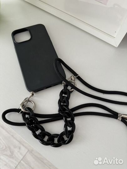 Чехол на iPhone 13 pro max с ремешком через плечо