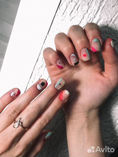 Маникюр с покрытием гель-лак