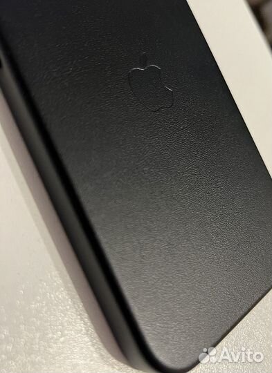 Чехол на iPhone 13 из эко кожи