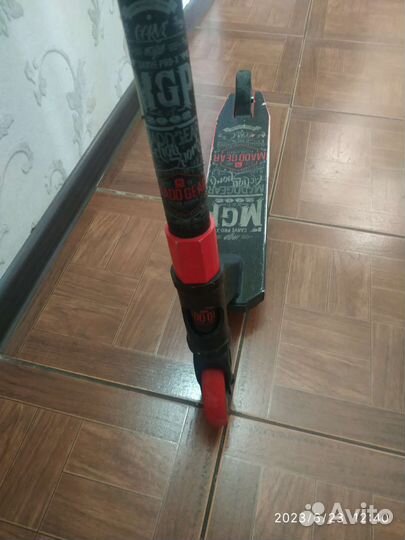 Трюковой самокат