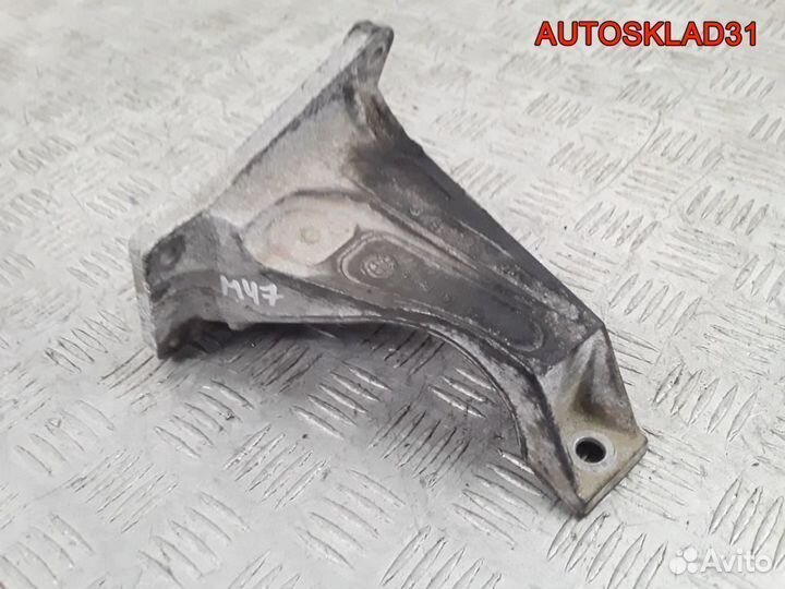 Кронштейн двигателя правый бмв Е46 2,0 M47 6754185