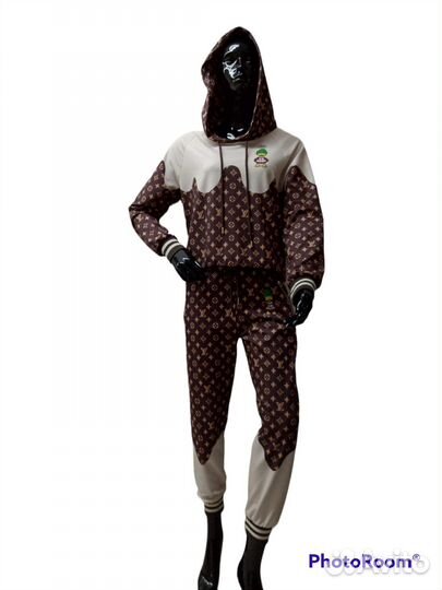 Костюм женский четверка