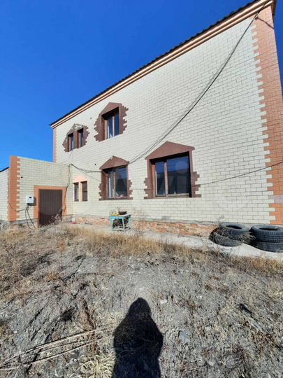 Коттедж 419 м² на участке 9 сот.