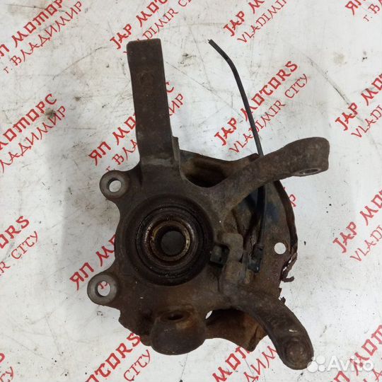 Кулак поворотный передний правый Nissan X Trail