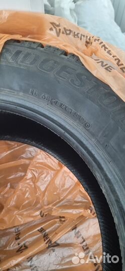 Bridgestone Blizzak Revo GZ 235/55 R17