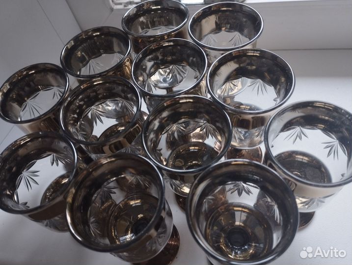 Хрустальные рюмки с позолотой