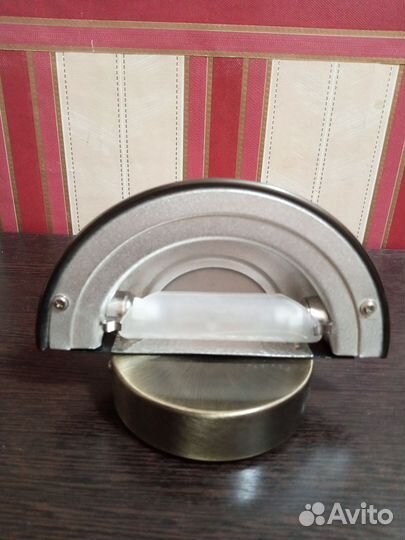 Светильник настенный