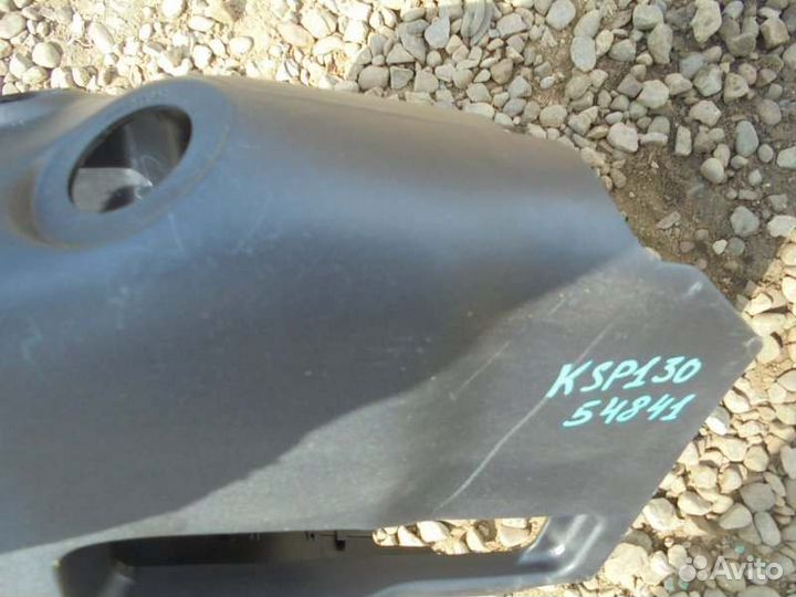 Кожух рулевой колонки Toyota Vitz KSP130 1KR-FE