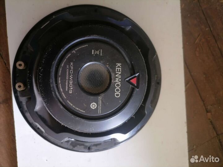 Сабвуфер с усилителем