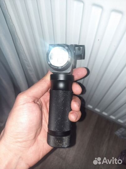 Рукоятка тактическая с фонарем