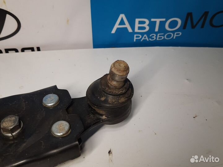 Рычаг передний Хундай Гранд Старекс Н1 2008г