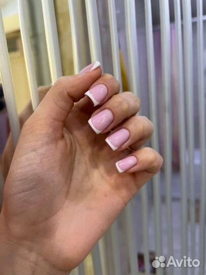 Маникюр, педикюр