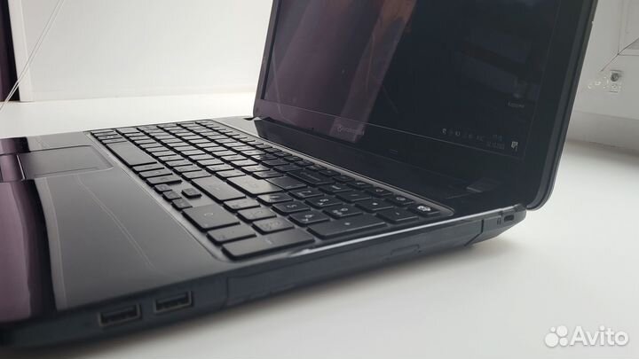 Игровой ноутбук 4 ядра/ A8/озу 8/2 видеокарты