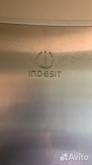 Холодильник бу indesit