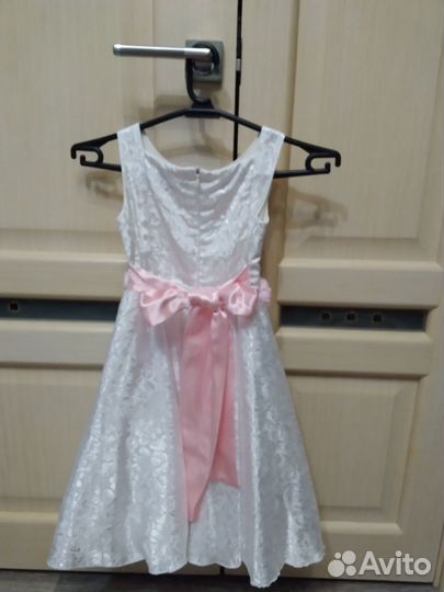 Праздничное платье на девочку