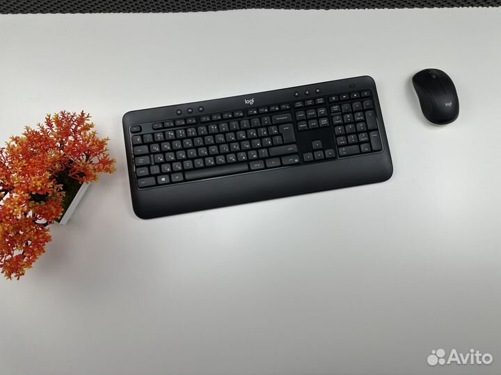 Клавиатура Logitech MK540