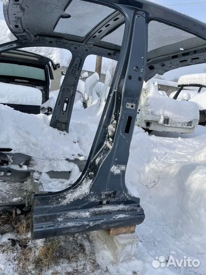 Стойки кузова центральные Шкода Рапид