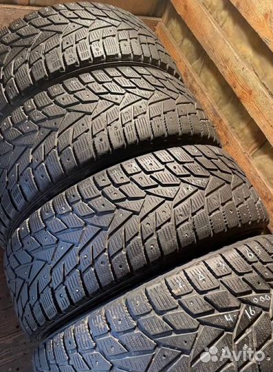 Dunlop SP Winter Ice 02 285/65 R17