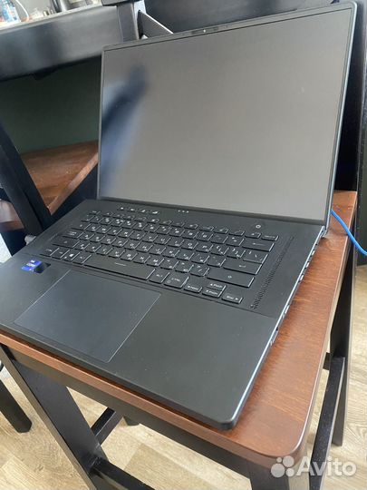 Asus ROG Zephyrus M16