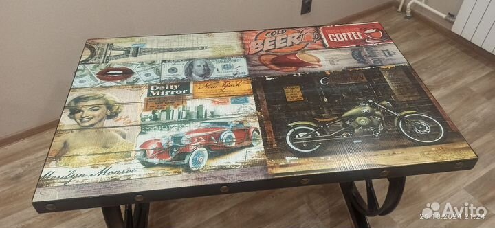 Кухонный стол