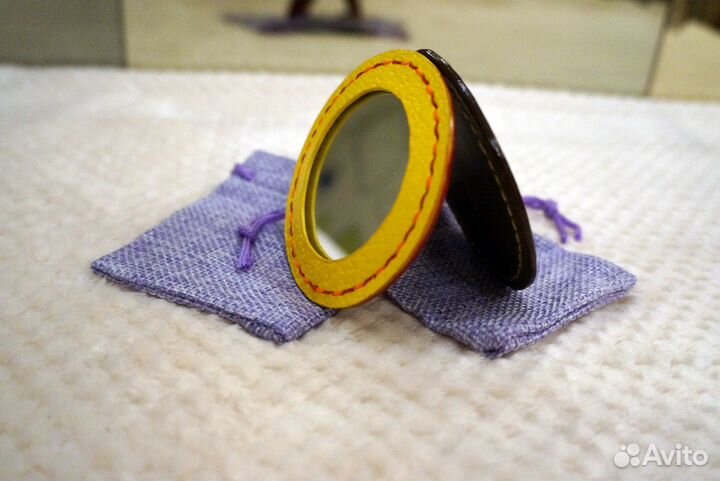 Зеркало карманное, кожа