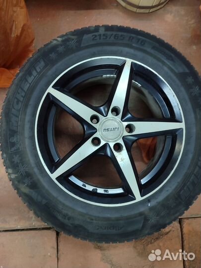 Зимняя резина на литье Michelin Alpin 5 215/65 R16