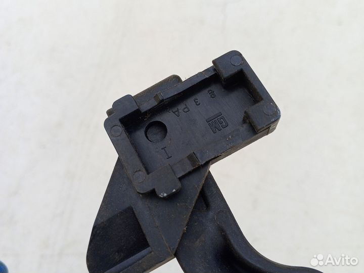 Трос капота Opel Astra G оригинал бу