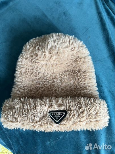 Шапка Prada