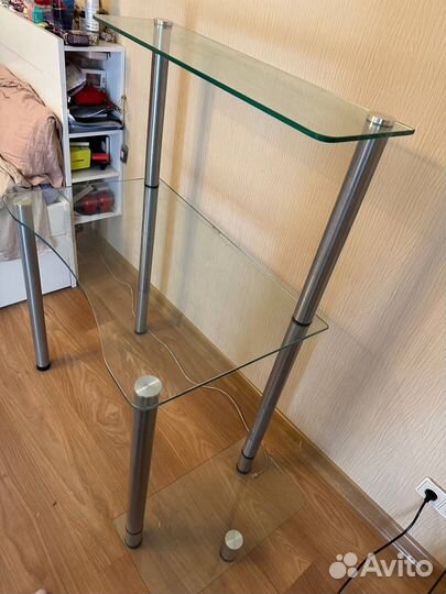 Компьютерный стол стеклянный