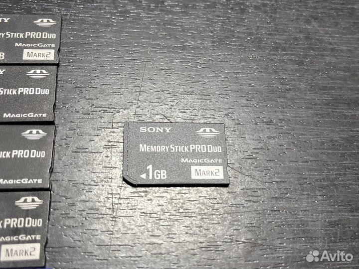 Карта памяти PSP Memory Stick Pro Duo