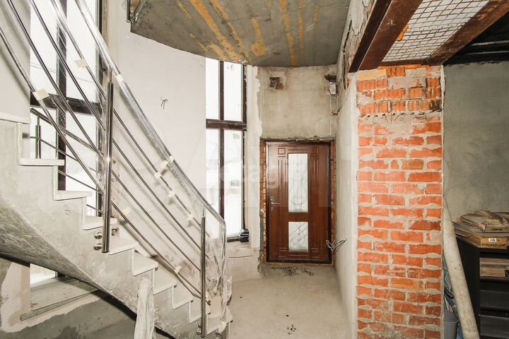 Коттедж 525,9 м² на участке 10,3 сот.