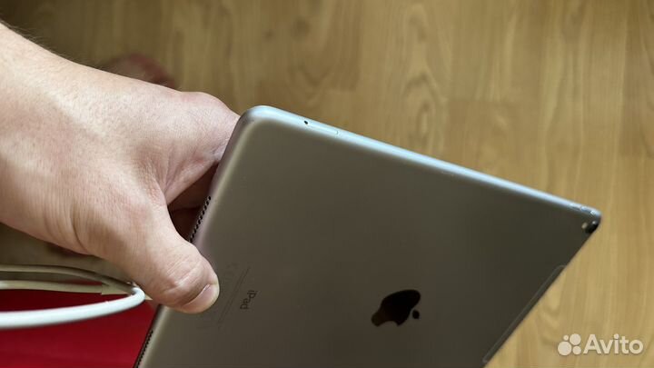 iPad pro 10.5 256 wifi+celluar