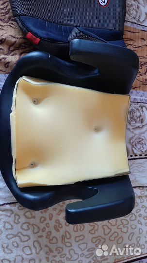 Детский бустер автомобильный