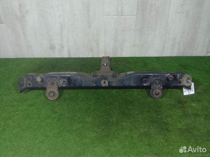 Hyundai elantra 3 панель крепления радиатора