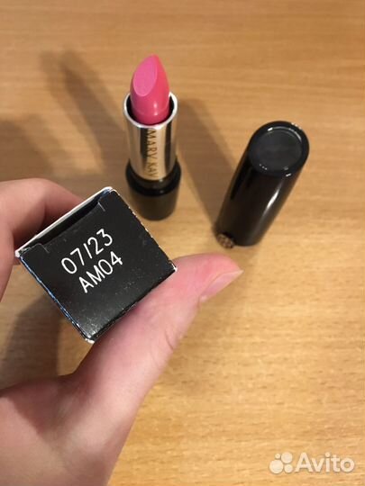 Помада Mary Kay