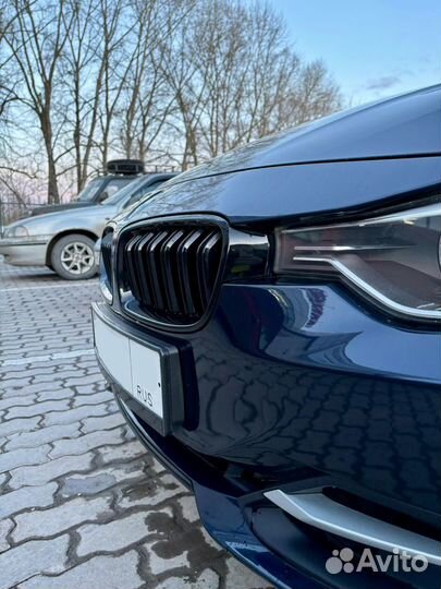 Решетка радиатора BMW F30