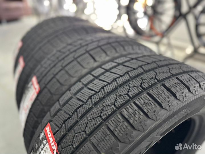 RoadX RX Frost Arctic 225/60 R17 98H