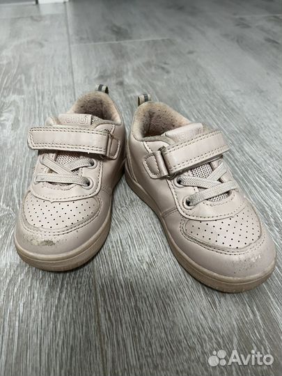 Кроссовки детские